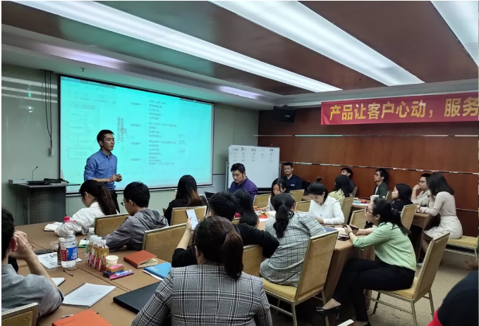 網(wǎng)聯(lián)大學(xué)培訓(xùn)會(huì)，把技能 “get” 起來(lái)！